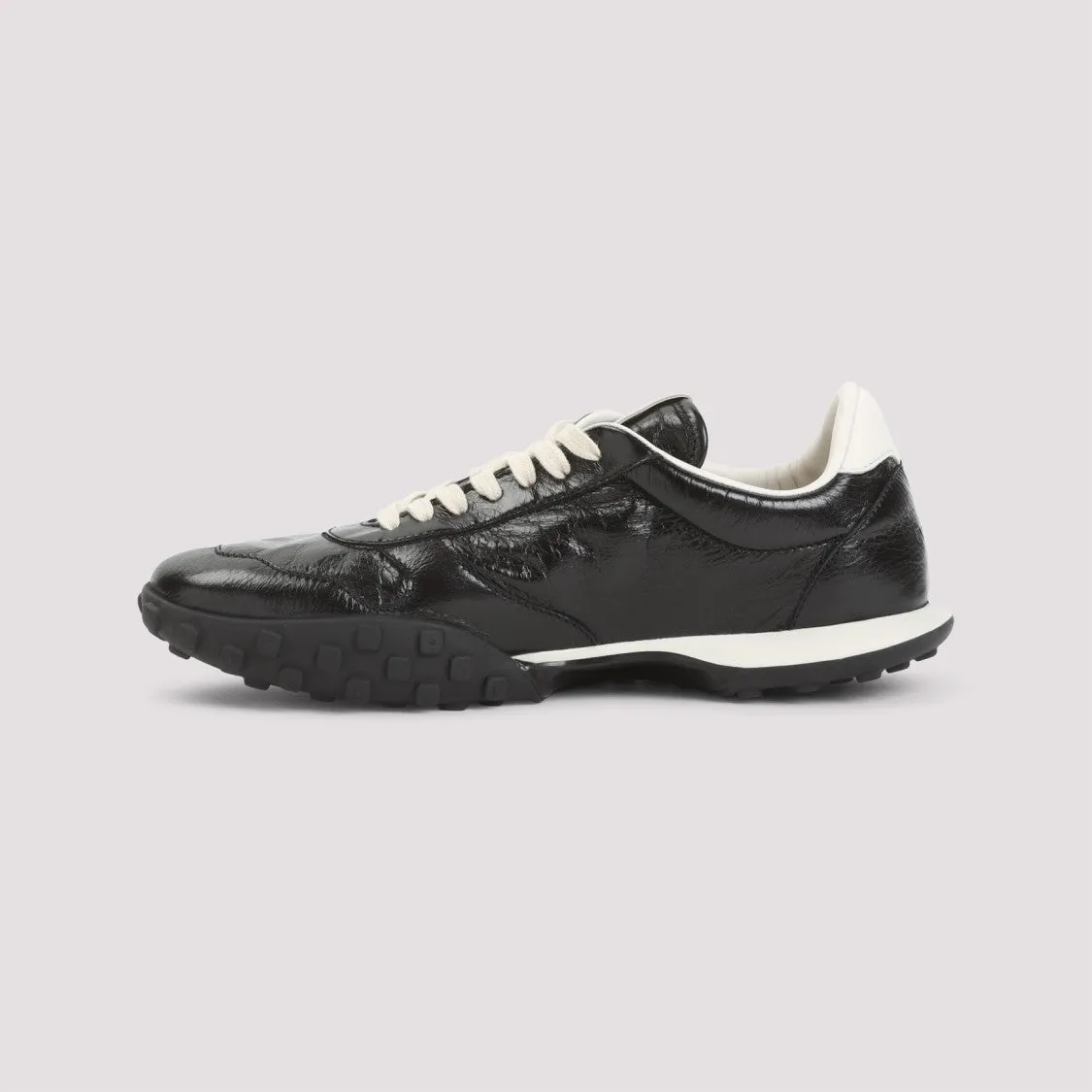 Black/White Low Top Sneakers