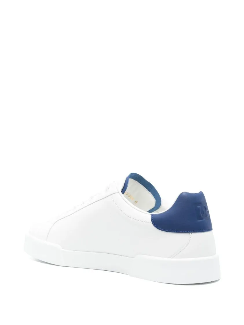 Contemporary White Sneakers With Blue Heel Tab