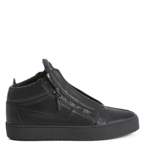 Giuseppe Zanotti Bhonny