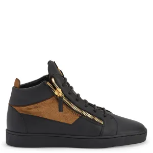 Giuseppe Zanotti Kriss