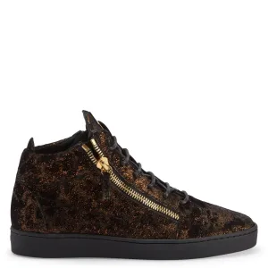 Giuseppe Zanotti Kriss