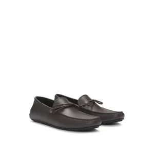 Grained-leather moccasins with driver sole