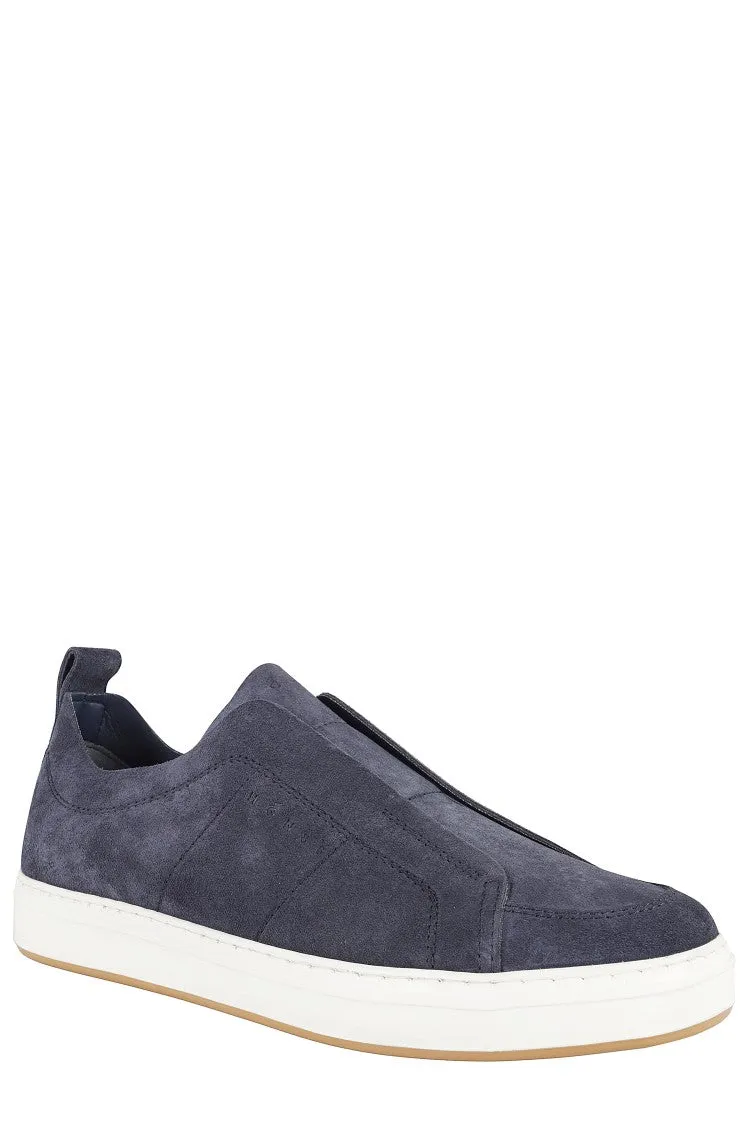 H668 Slip-On Sneakers
