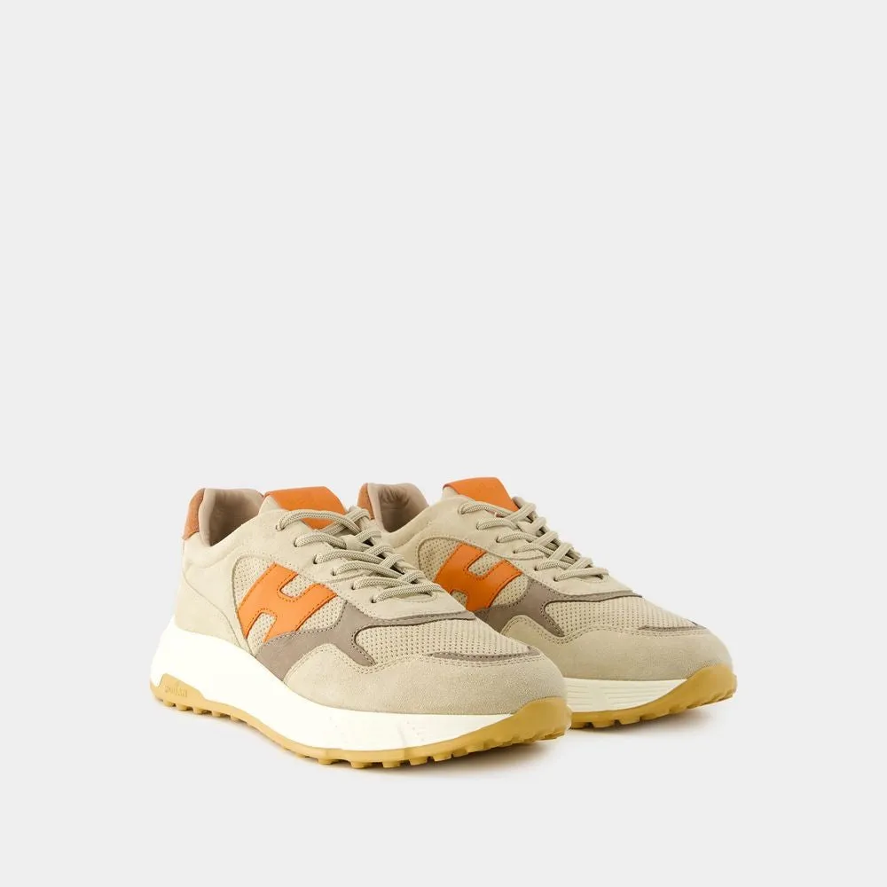 Hyperlight Sneakers - Leather - Beige