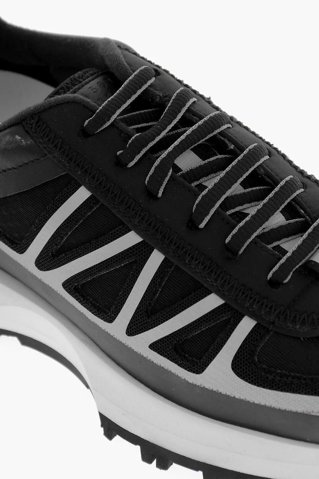 Maison Margiela Mm22 Low-Top Sneakers With Contrasting Details