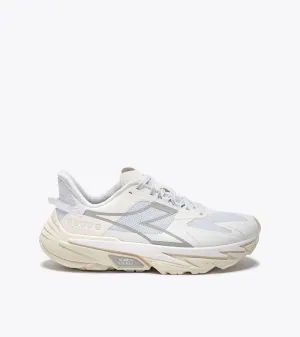Men's Equipe Sestriere Xt Sneaker In White/silver