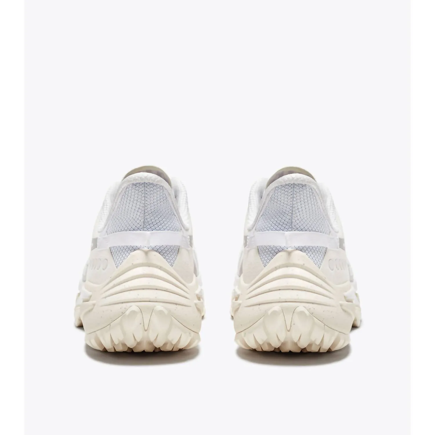 Men's Equipe Sestriere Xt Sneaker In White/silver