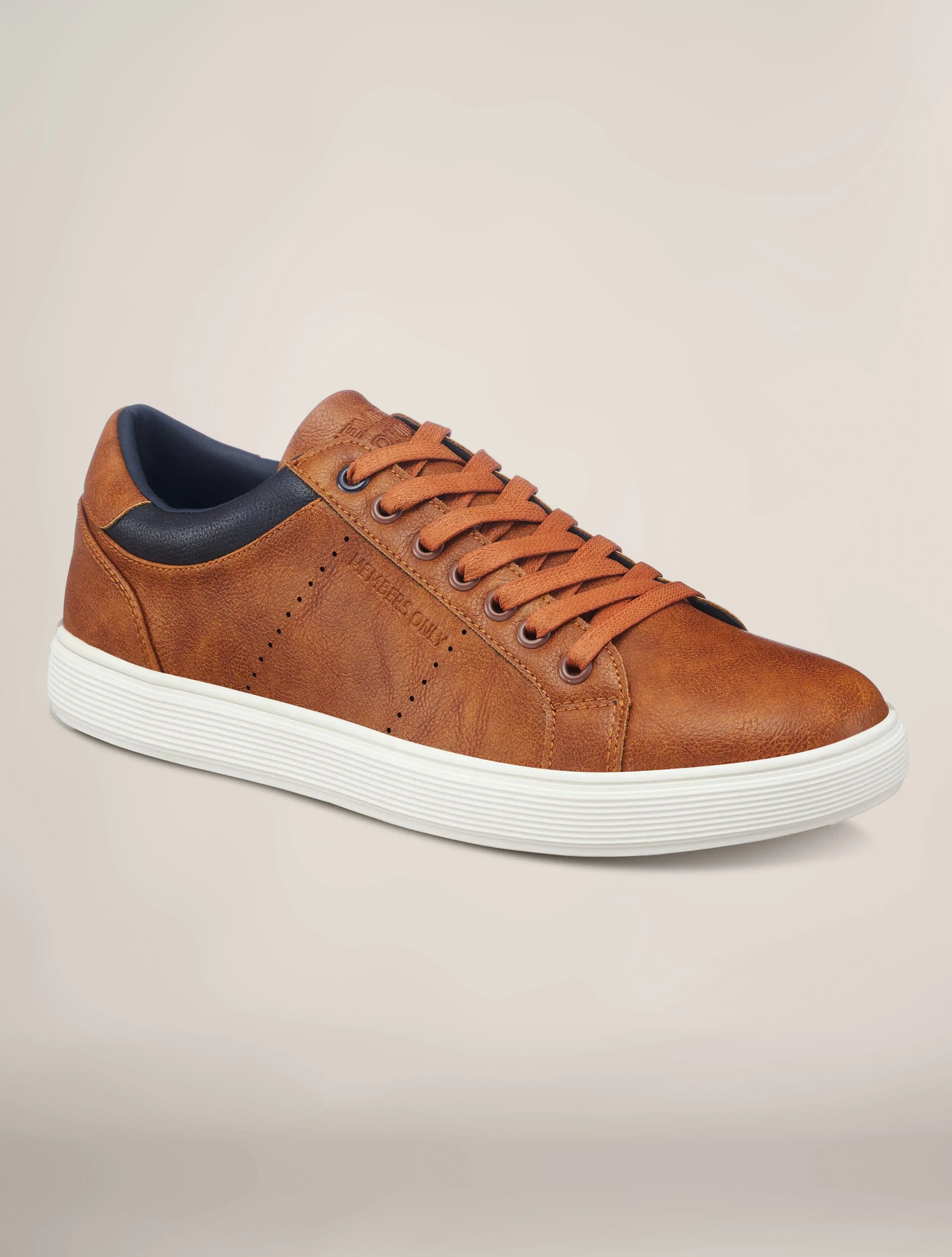 Men's Packer 2.0 Low Top Court Sneakers