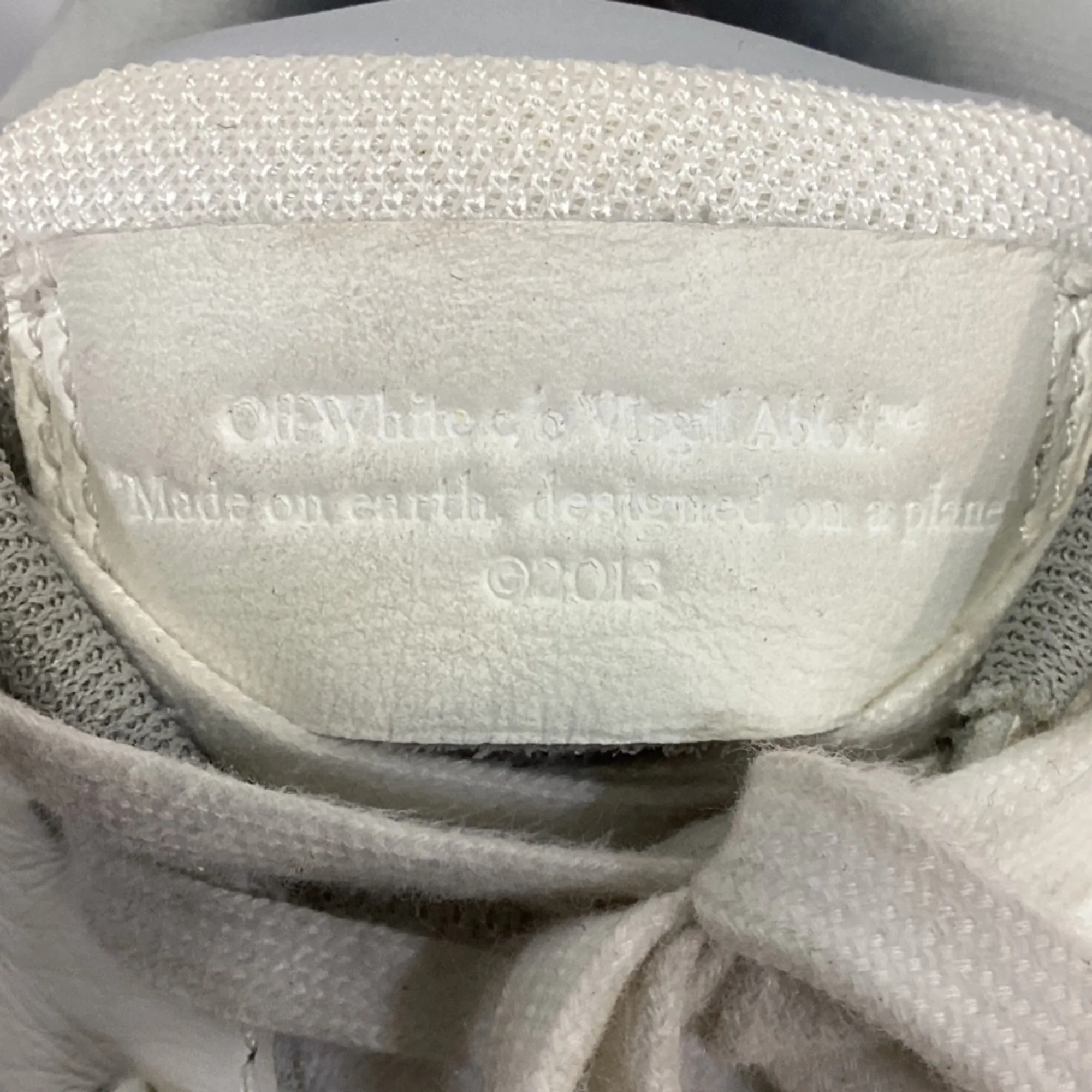 Off-White Out Of Office Sneakers in Grey Leather