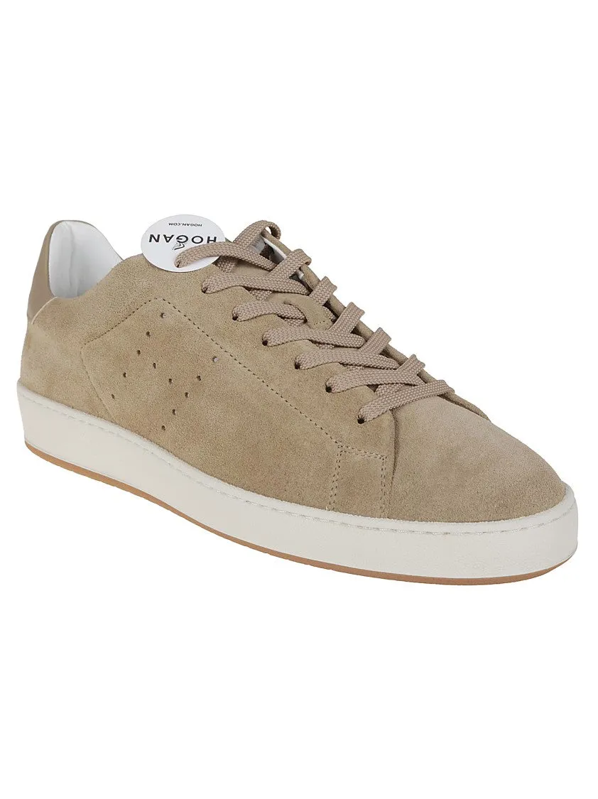 Retro-Inspired H672 Sneakers With Perforated Detailing