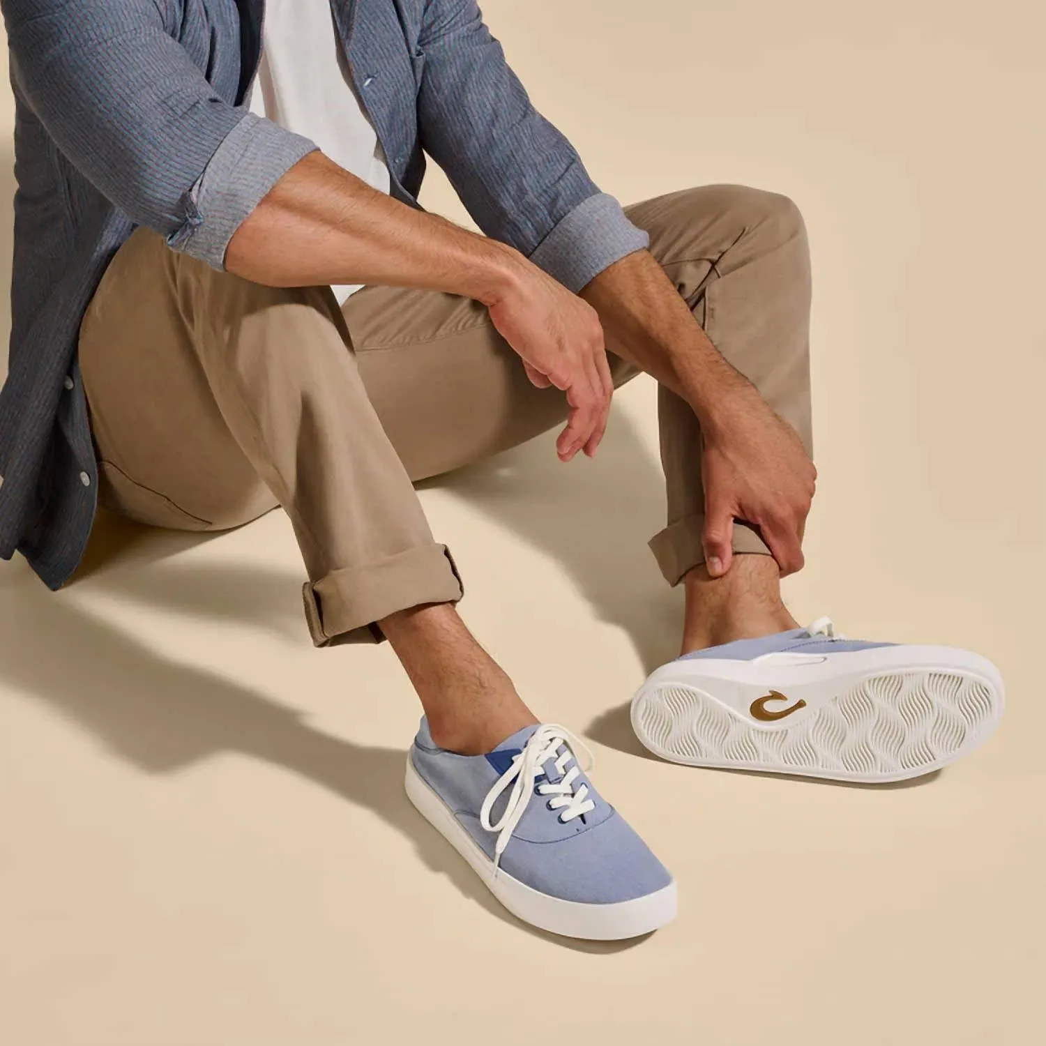 Tradewind Lightweight Sneakers In Navy