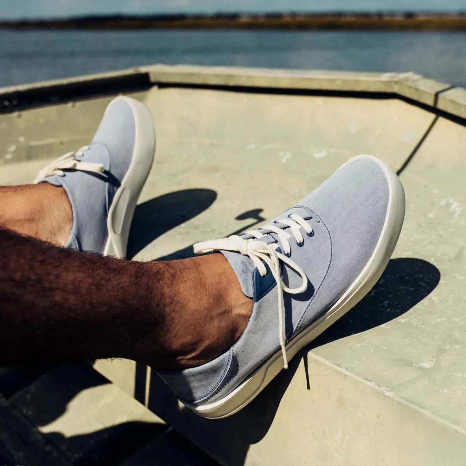 Tradewind Lightweight Sneakers In Navy